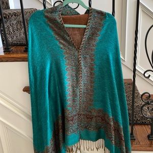 OS beautiful emerald green poncho I believe it was bought in Europe!